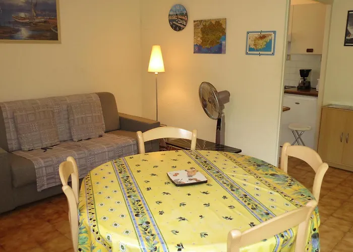 2 Pieces Calme, Proche Plage, Animaux Acceptes, Parking Prive - Fr-1-780-50 * Sainte-Maxime